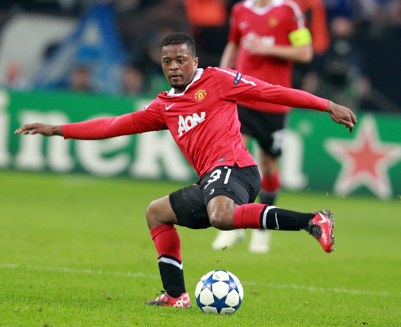 比媒：米兰有意亨克的比甲金靴奖得主阿罗科达雷.